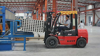 氧化鎂隔墻板設備-輕質隔墻板的模具哪里有? 氧化鎂隔墻板設備-輕質隔墻板的模具哪里有?