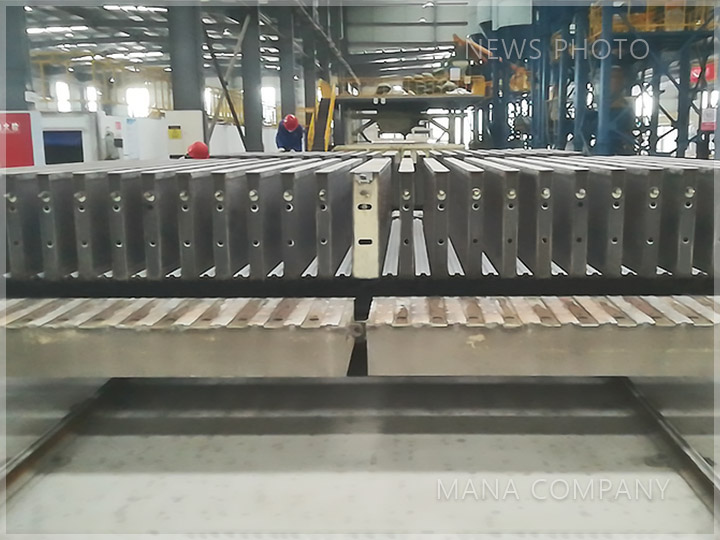 1744710901878304.jpg 01新型墻材設(shè)備24塊每模.jpg